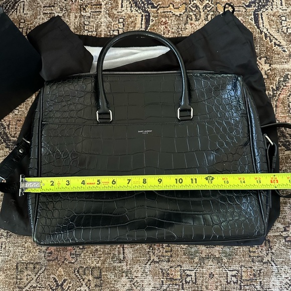 YSL Yves Saint Laurent DUFFLE BRIEFCASE BAG IN CROCODILE-EMBOSSED MATTE LEATHER - Picture 12 of 14